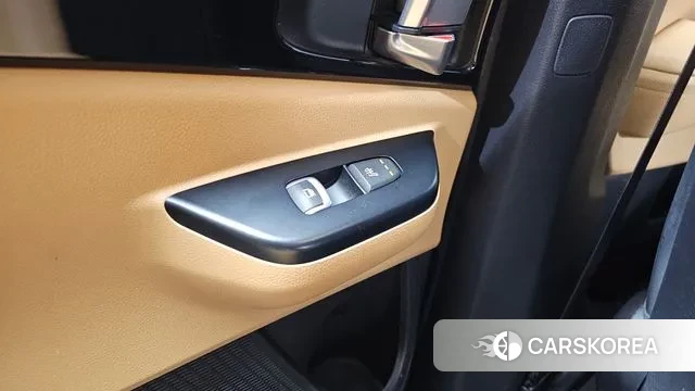 Kia Carnival 4th generation id 3349610 из Кореи 10