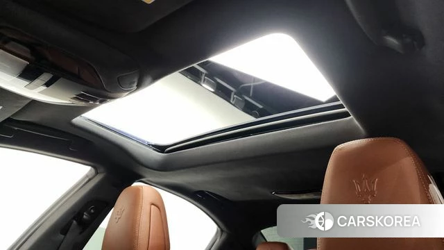 Maserati Ghibli id 4882587 из Кореи 10