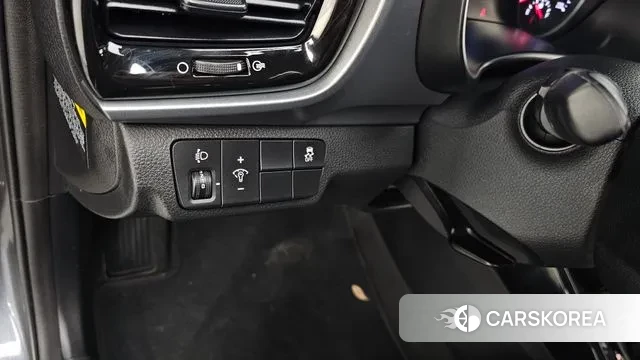 Kia Stonic id 3530286 из Кореи 10