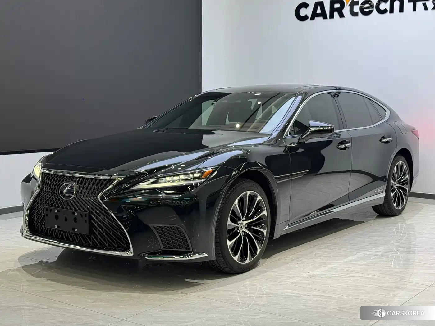 Lexus LS id 4601780 из Китая 10