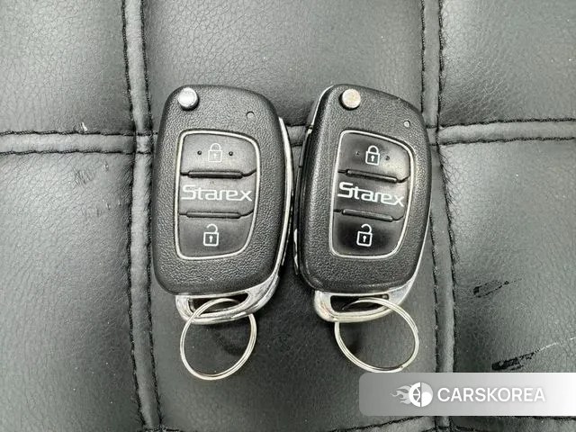 Hyundai The New Grand Starex id 3425511 из Кореи 10