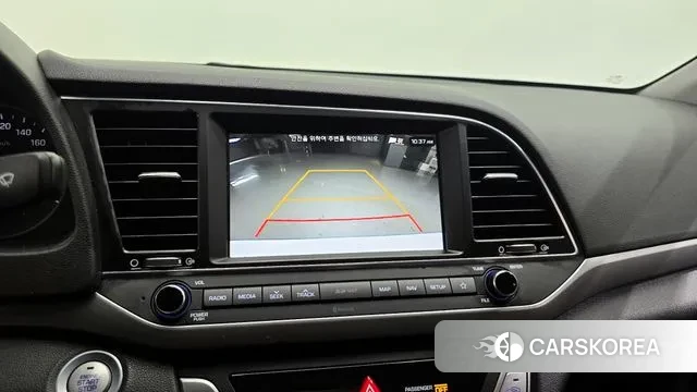 Hyundai Avante AD id 3418260 из Кореи 10