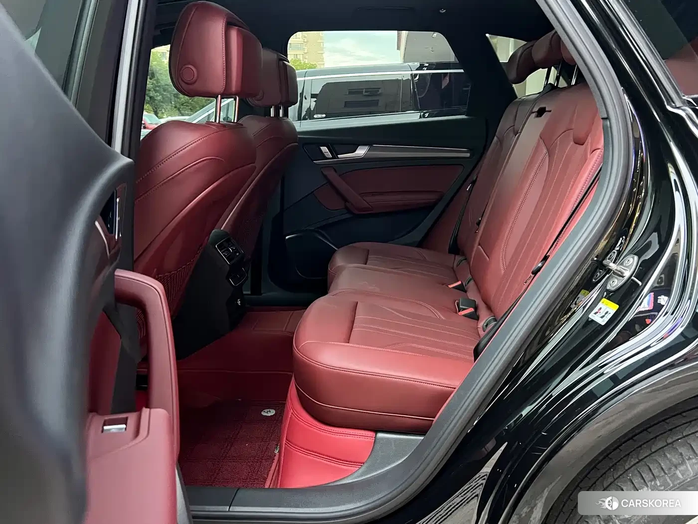 Audi Q5L id 4653912 из Китая 10