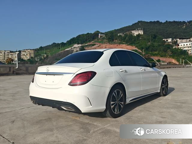 Mercedes-Benz Class C id 4213343 из Китая 10