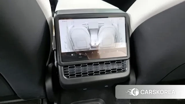 Tesla Model Y id 3393608 из Кореи 10