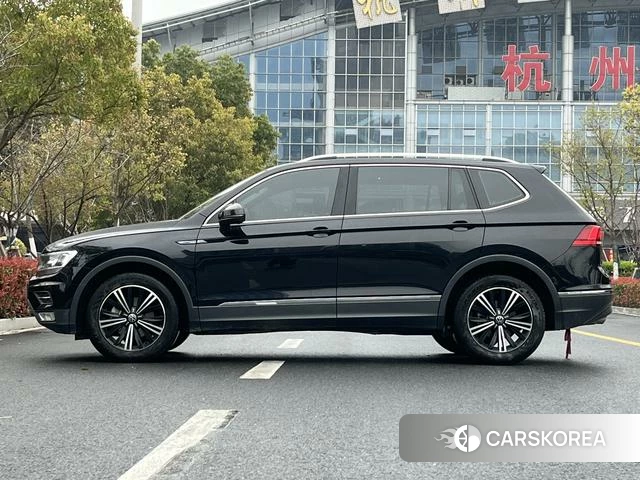 Volkswagen Tiguan L id 4290865 из Китая 10