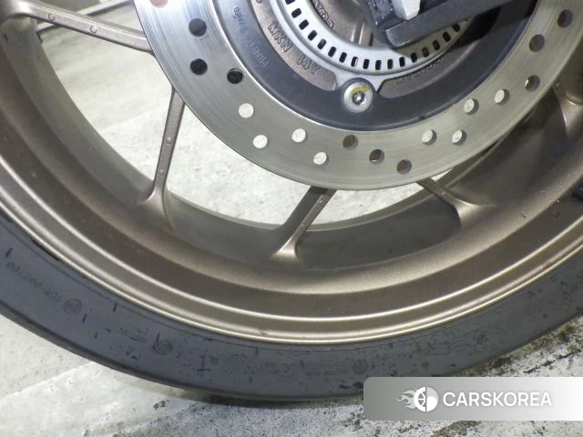 Проданный Honda CB650R id 4007084 из Японии, фото 10