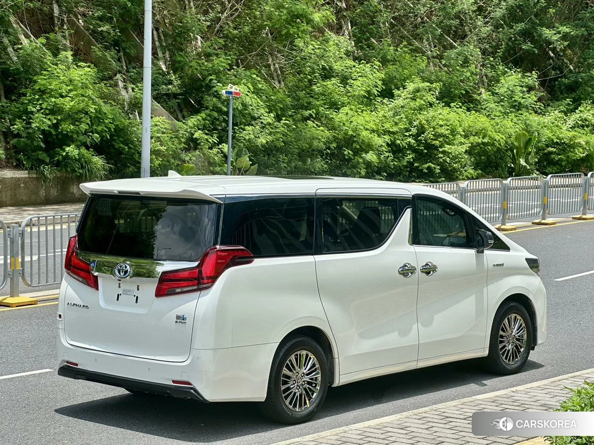 Toyota Elfa id 4420887 из Китая 10