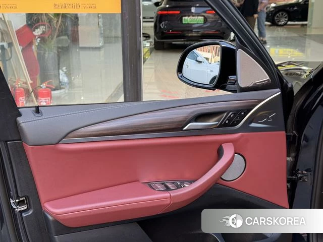 BMW X3 id 4253316 из Китая 10