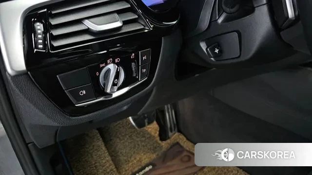 BMW 5 Series (G30) id 3036725 из Кореи 10