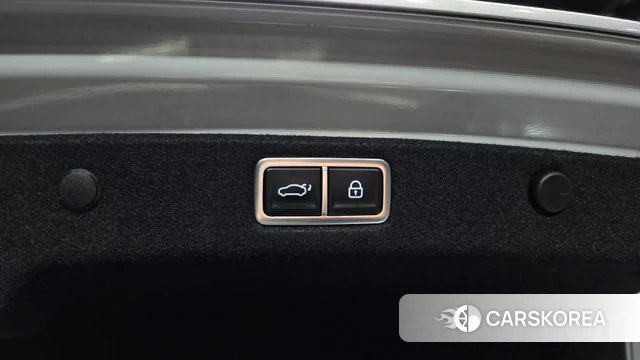 Hyundai Grandeur Hybrid (GN7) id 3933663 из Кореи 10