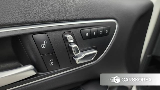 Mercedes-Benz A-Class W176 id 4417413 из Кореи 10