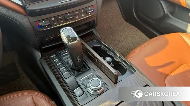 Maserati Ghibli id 3362781 из Кореи 10