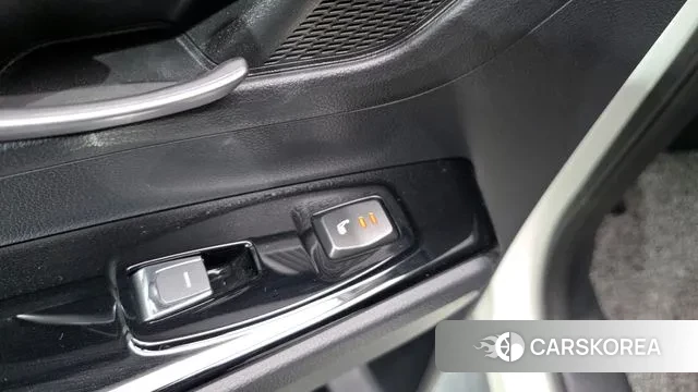 Ssangyong Beautiful Korando id 3439111 из Кореи 10