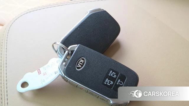Kia Carnival 4th generation id 4383632 из Кореи 10