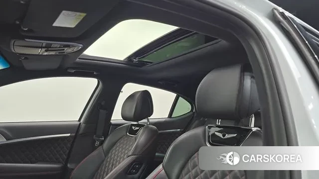 Genesis G70 id 3728764 из Кореи 10