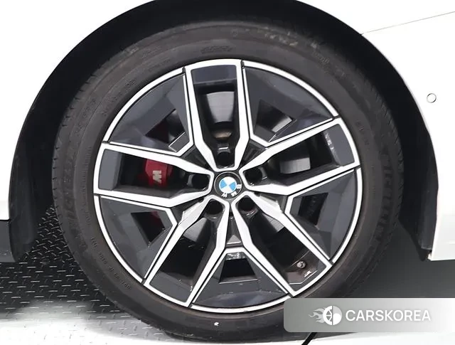 BMW 5 Series (G60) id 2958865 из Кореи 10