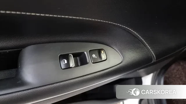 Hyundai Grandeur IG id 3000589 из Кореи 10