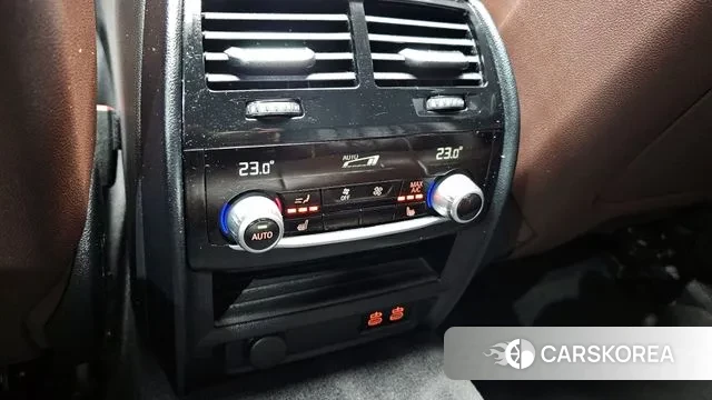 BMW 5 Series (G30) id 3702655 из Кореи 10