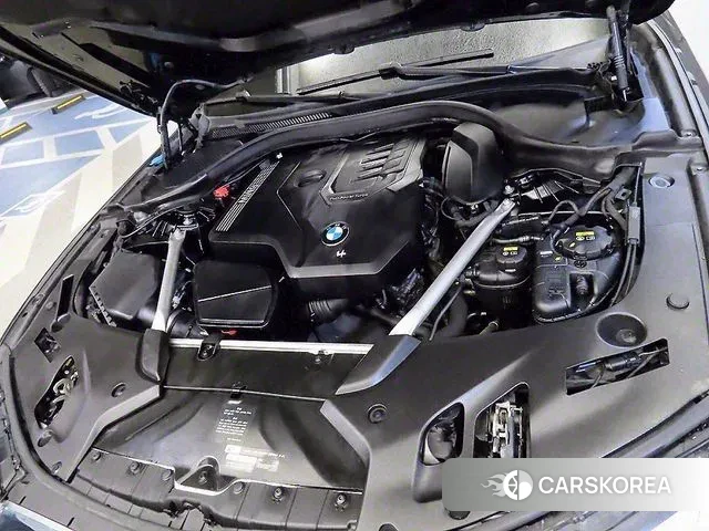 BMW 5 Series (G30) id 3350189 из Кореи 10