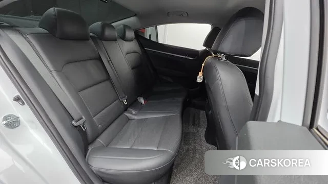 Hyundai The New Avante AD id 3330535 из Кореи 10