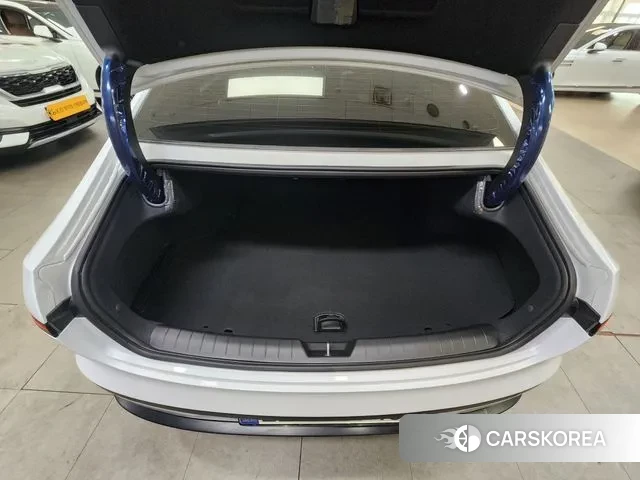 Hyundai Grandeur Hybrid (GN7) id 3731418 из Кореи 10