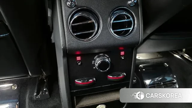 Rolls-Royce Cullinan id 3318893 из Кореи 10