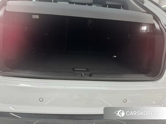 Audi Q2L id 4297537 из Китая 10