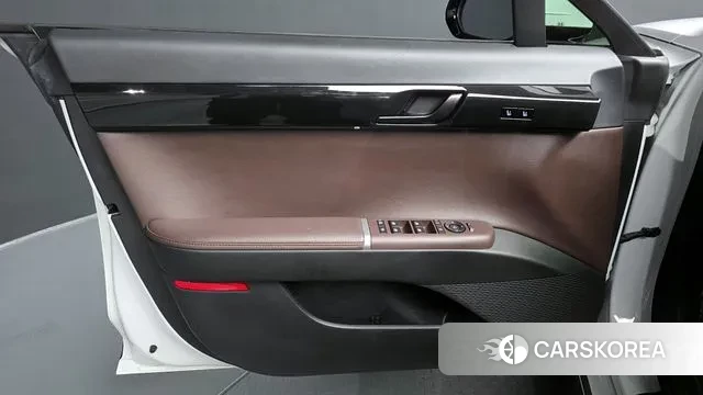 Hyundai Grandeur (GN7) id 3273021 из Кореи 10