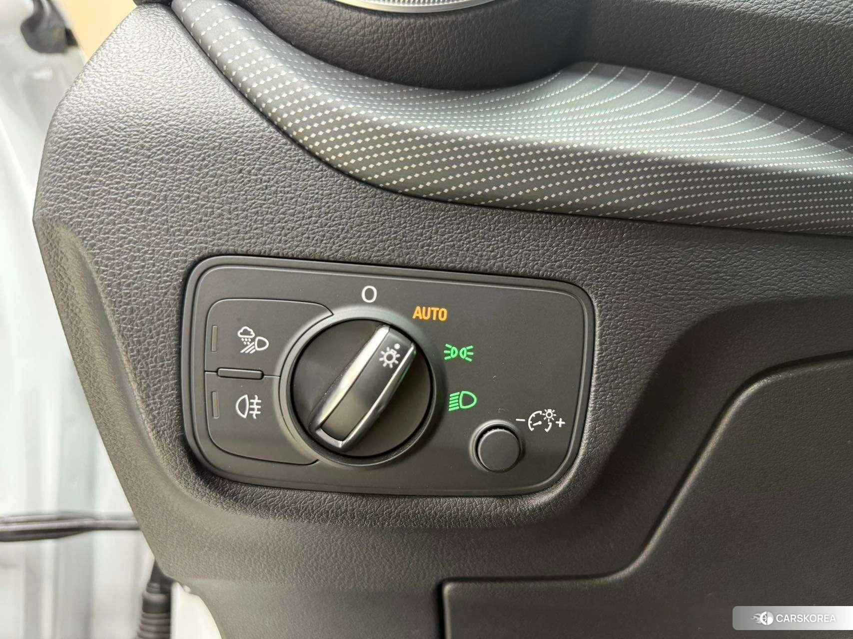 Audi Q2L id 4407283 из Китая 10