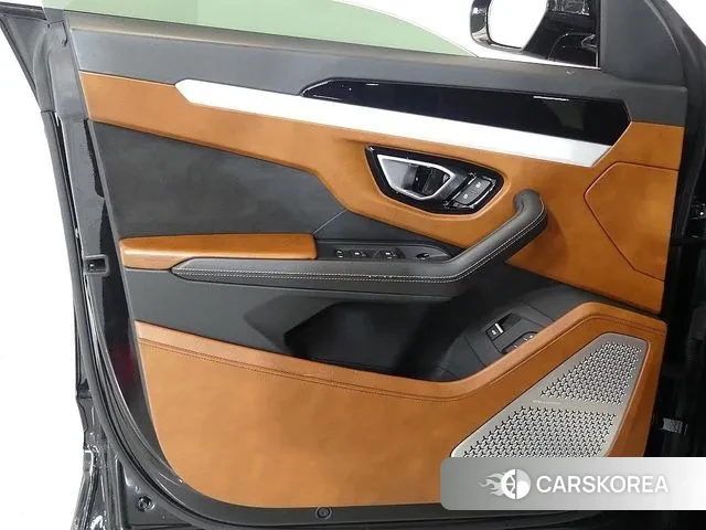 Lamborghini Urus id 3499546 из Кореи 10