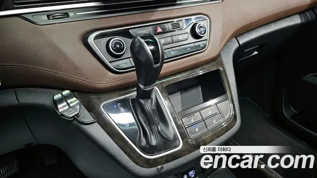 Hyundai The New Grand Starex id 2621470 из Кореи 10