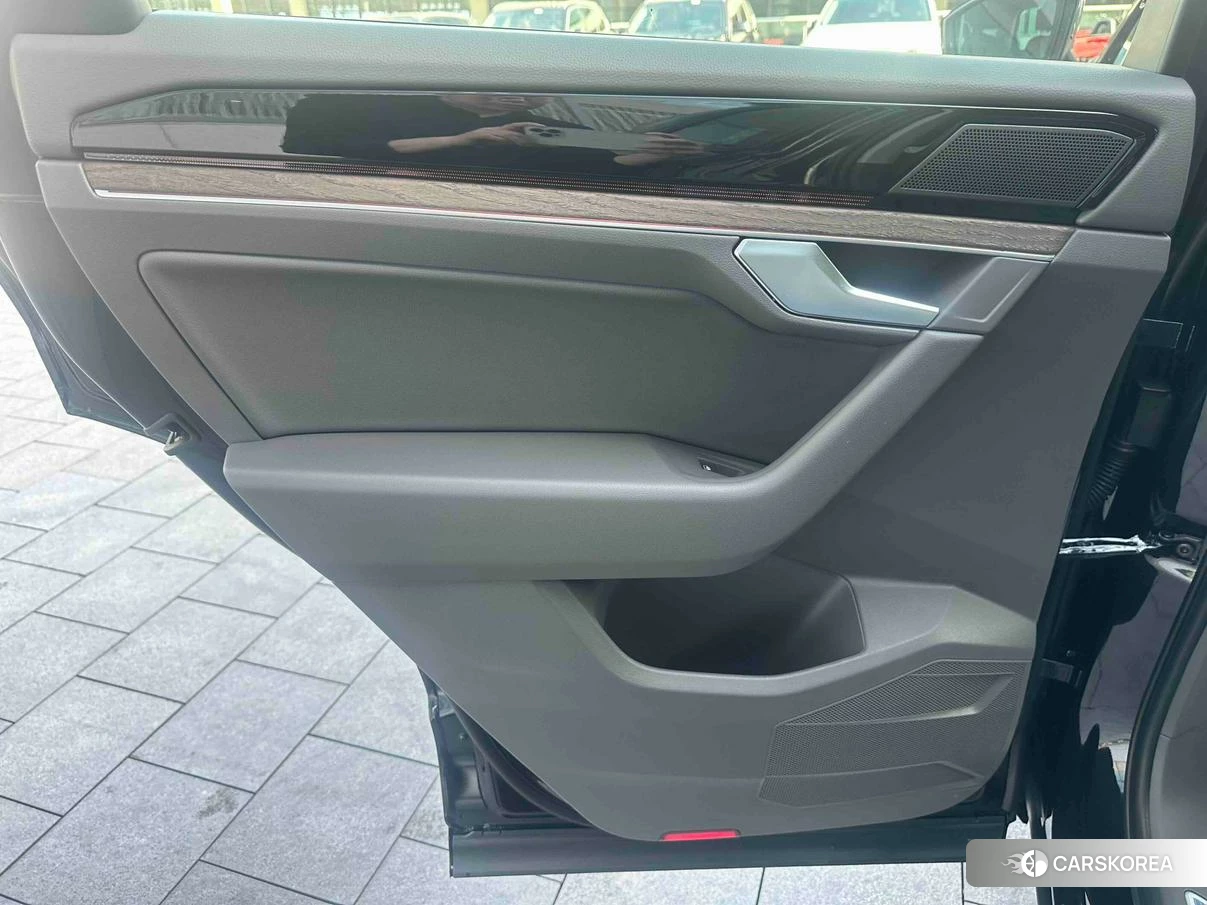 Volkswagen Touareg id 4473411 из Китая 10