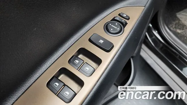 Kia Stonic id 2807878 из Кореи 10