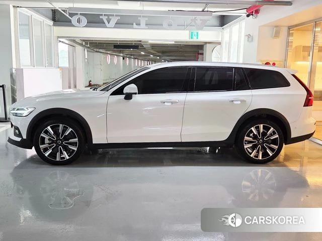 Volvo V60 Cross-Country 2nd Generation id 4719585 из Кореи 10