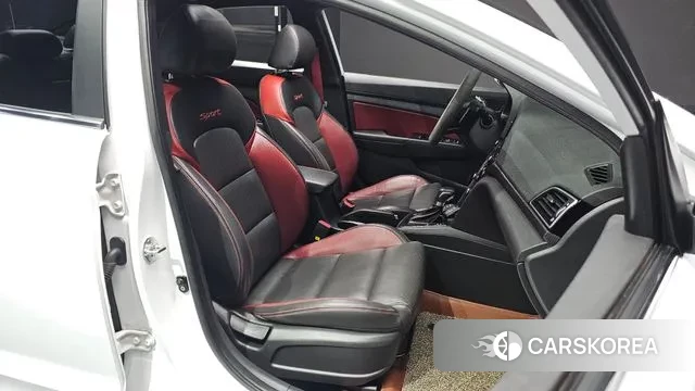 Hyundai Avante AD id 3526285 из Кореи 10