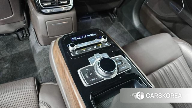 Genesis G90 id 3795265 из Кореи 10