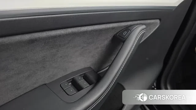 Tesla Model Y id 3770181 из Кореи 10