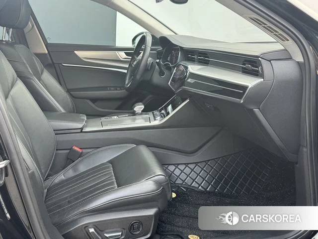 Audi A6L id 4328814 из Китая 10
