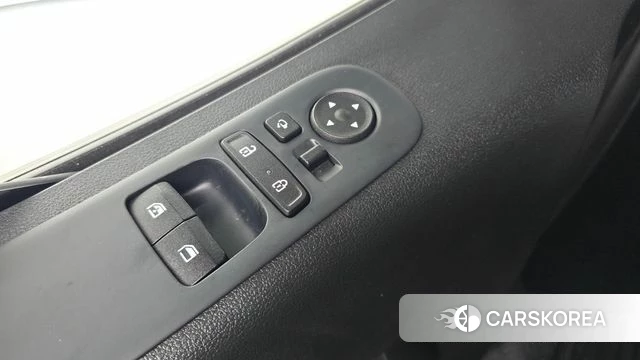 Hyundai Staria id 3818922 из Кореи 10