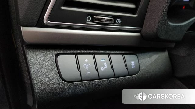 Hyundai Avante AD id 3894080 из Кореи 10