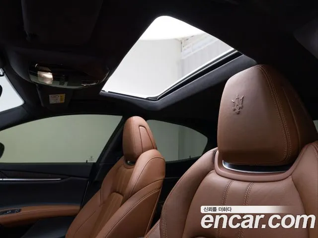 Maserati Ghibli id 2690346 из Кореи 10