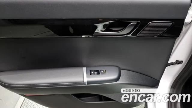 Hyundai Grandeur Hybrid (GN7) id 2943499 из Кореи 10