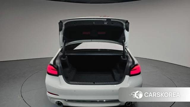 BMW 5 Series (G30) id 3936947 из Кореи 10