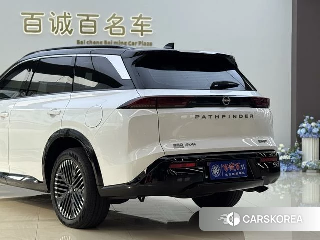 Nissan Exploring the land id 4278421 из Китая 10
