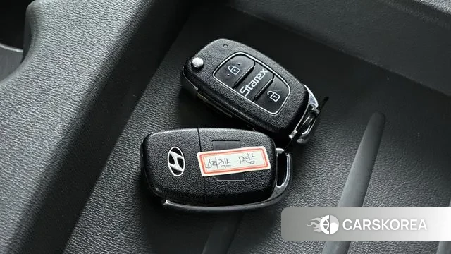 Hyundai The New Grand Starex id 3598029 из Кореи 10