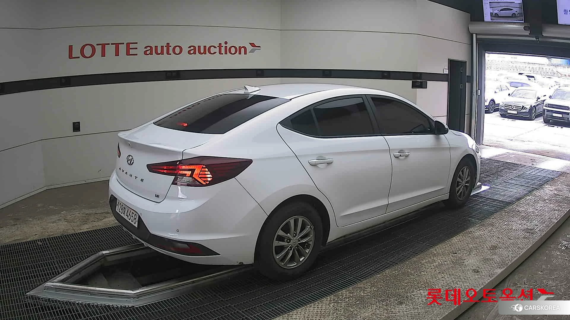 Hyundai Avante id 3869275 из Кореи 10