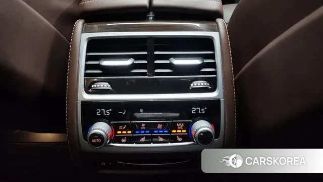 BMW 7 Series (G11) id 3517158 из Кореи 10