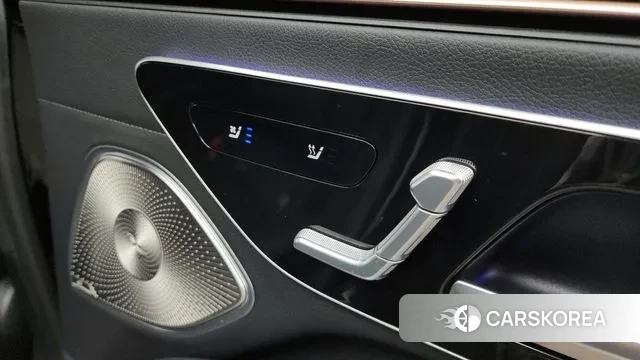 Mercedes-Benz EQS SUV X296 id 2983979 из Кореи 10