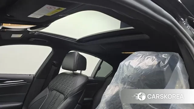 BMW 5 Series (G30) id 3033775 из Кореи 10